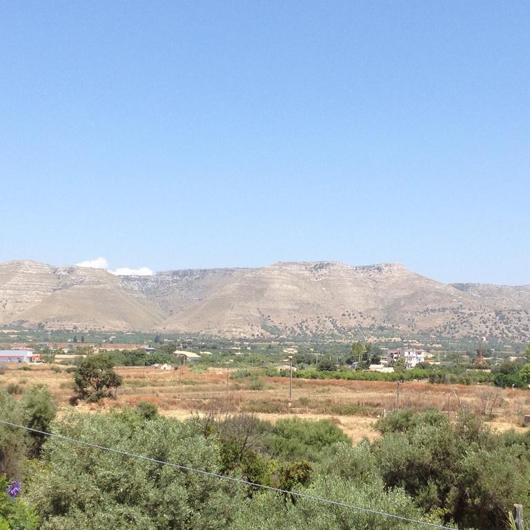 B&B Villa Eben Ezer Авола Екстериор снимка