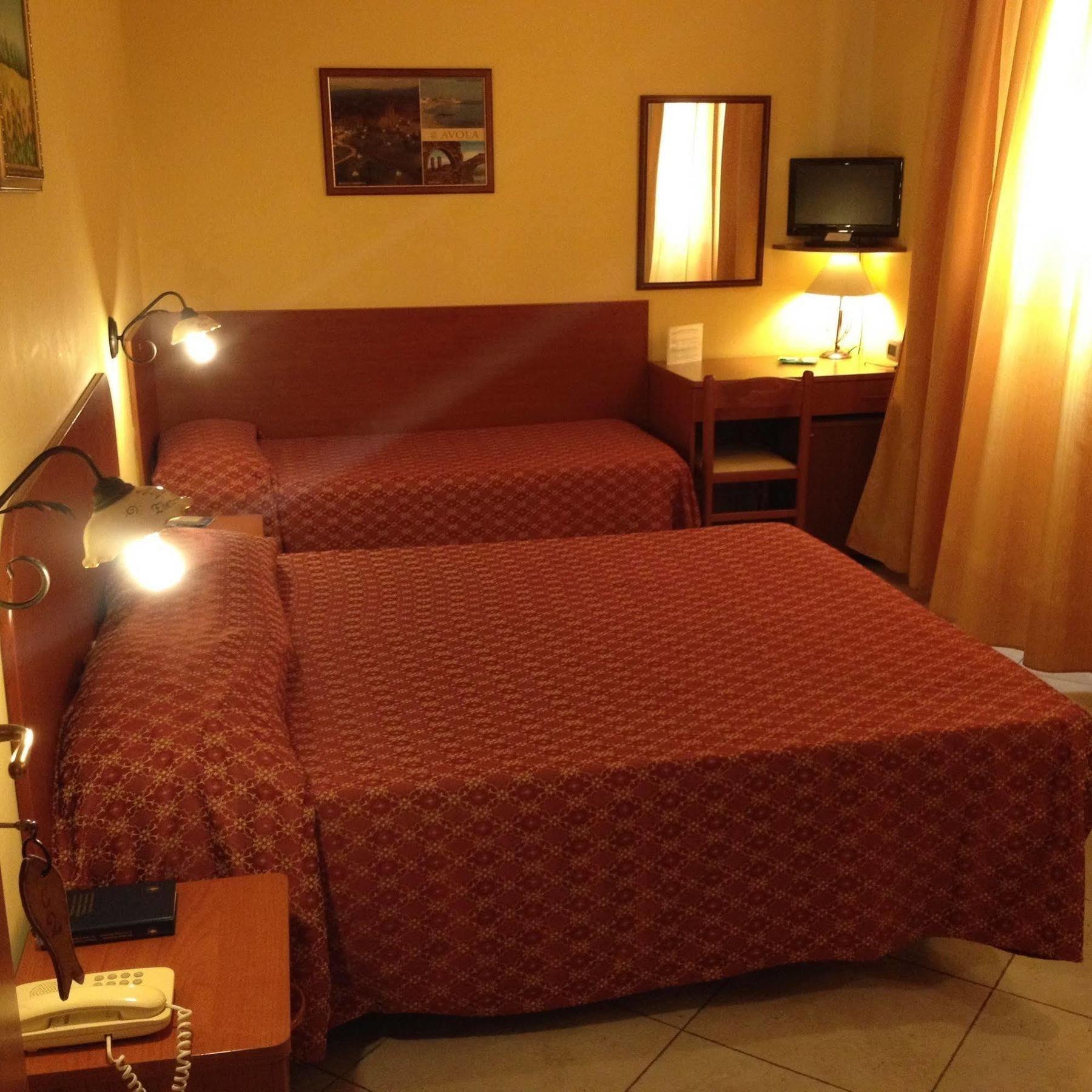 B&B Villa Eben Ezer Авола Екстериор снимка